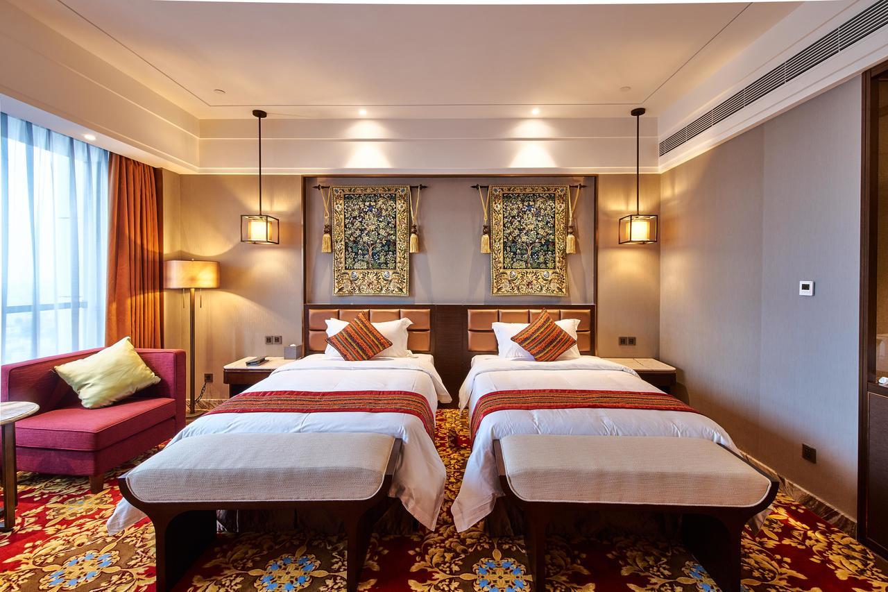 Zhongshan Guzhen Huayu Landmark Hotel Kültér fotó